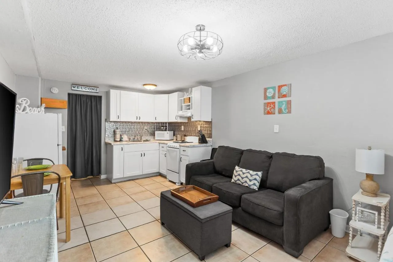 Fontainebleau Terrace #400 By Book That Condo Panama City Beach USA
